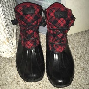 SPERRY Plaid Duck Boots!!!